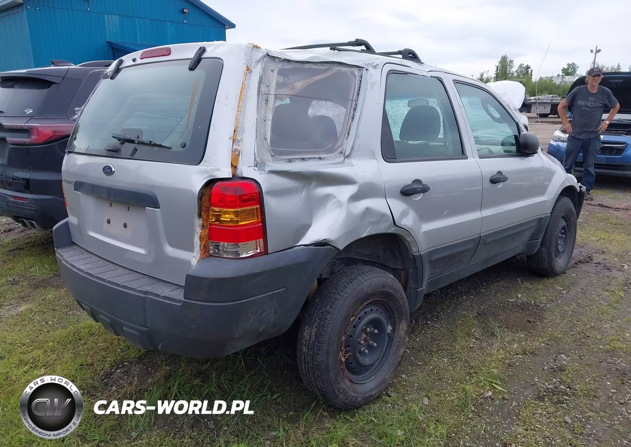 2005 Ford Escape Xls VIN:1FMYU92Z55KA02339 - 4