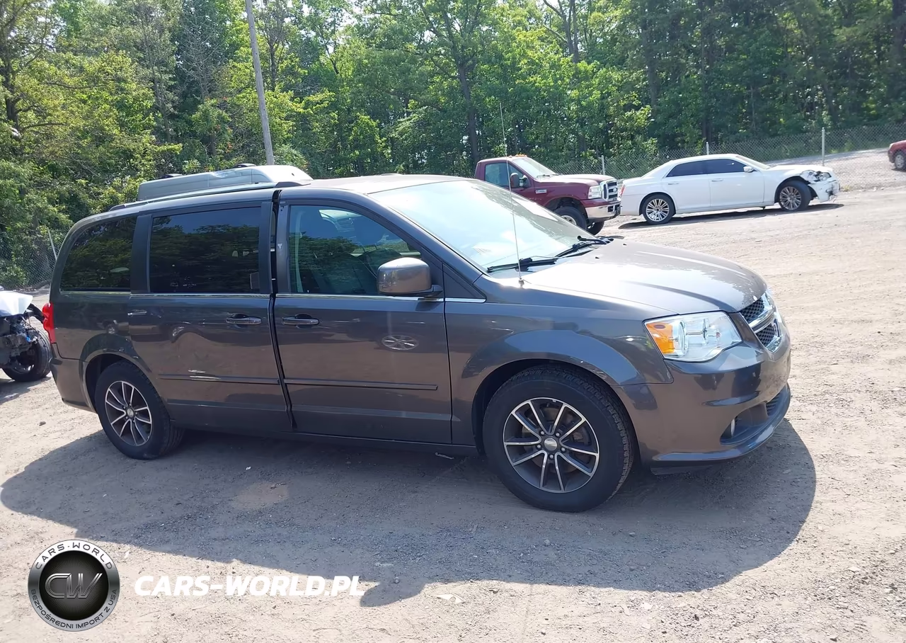 2017 Dodge Grand Caravan Sxt VIN:2C4RDGCG9HR573994 - 13