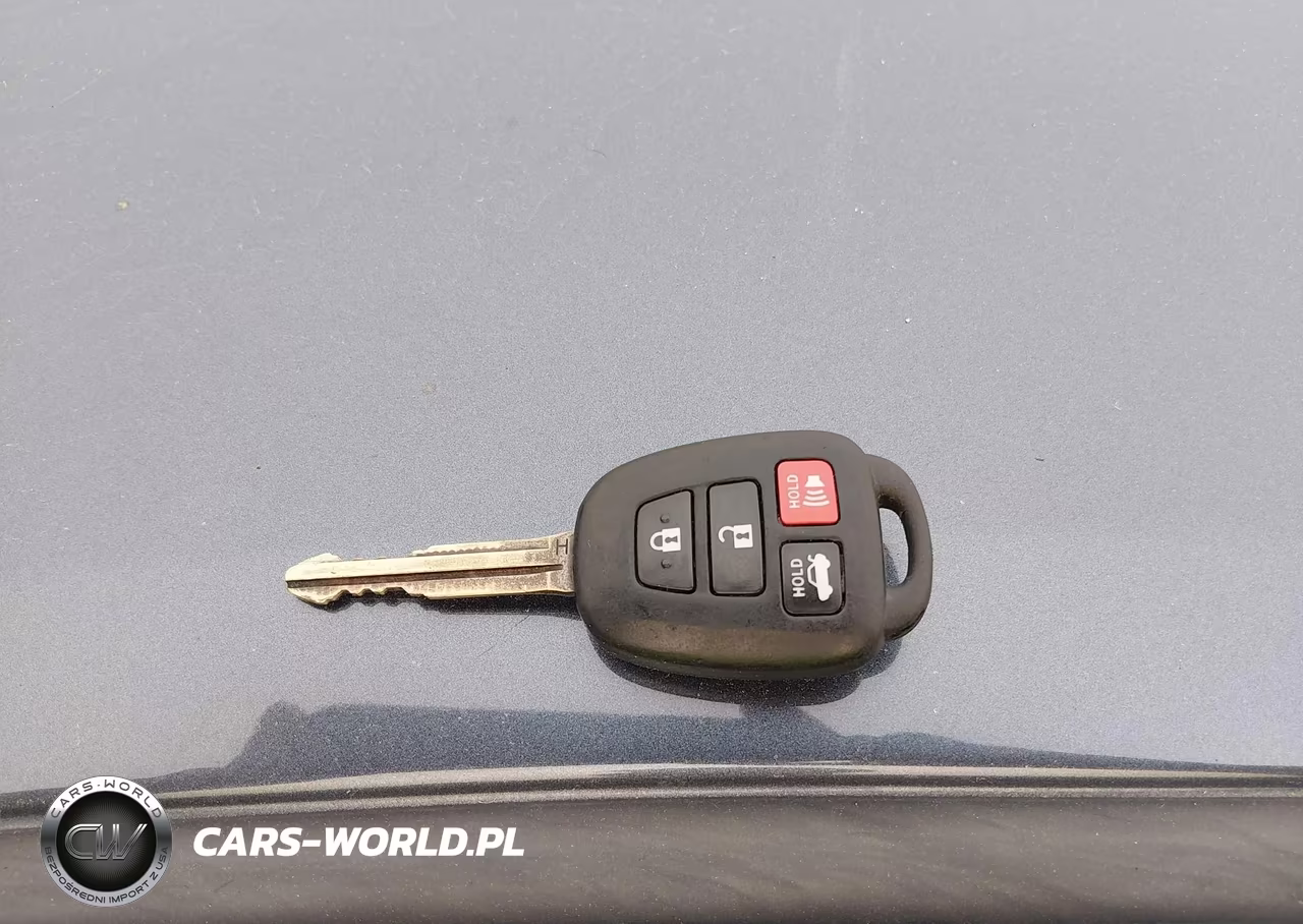 2018 Toyota Corolla Le VIN:2T1BURHE5JC080663 - 11