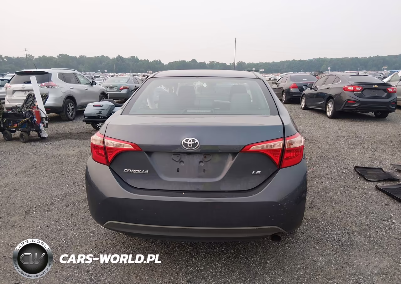 2018 Toyota Corolla Le VIN:2T1BURHE5JC080663 - 16