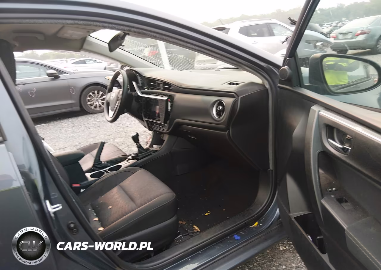 2018 Toyota Corolla Le VIN:2T1BURHE5JC080663 - 5