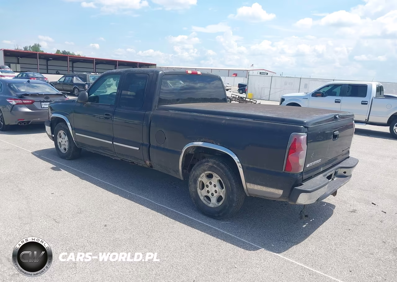 2004 Chevrolet Silverado 1500 Ls VIN:2GCEC19T041171406 - 3