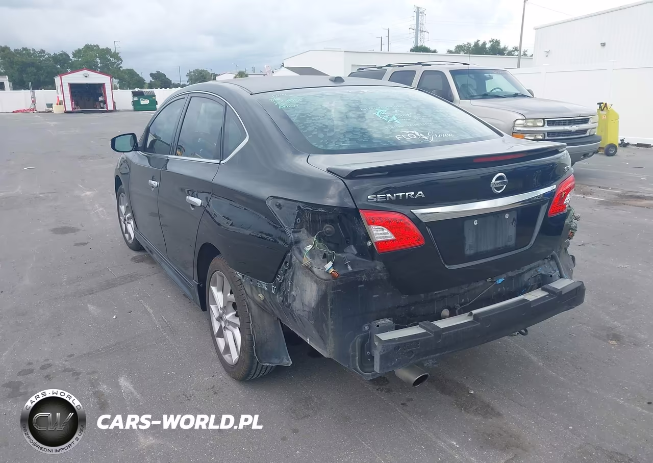 2015 Nissan Sentra Sr VIN:3N1AB7APXFY321967 - 3
