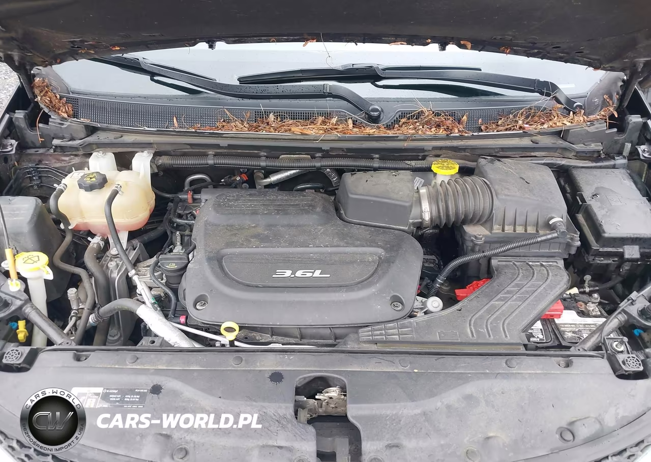 2018 Chrysler Pacifica Touring L Plus VIN:2C4RC1EG8JR352180 - 10