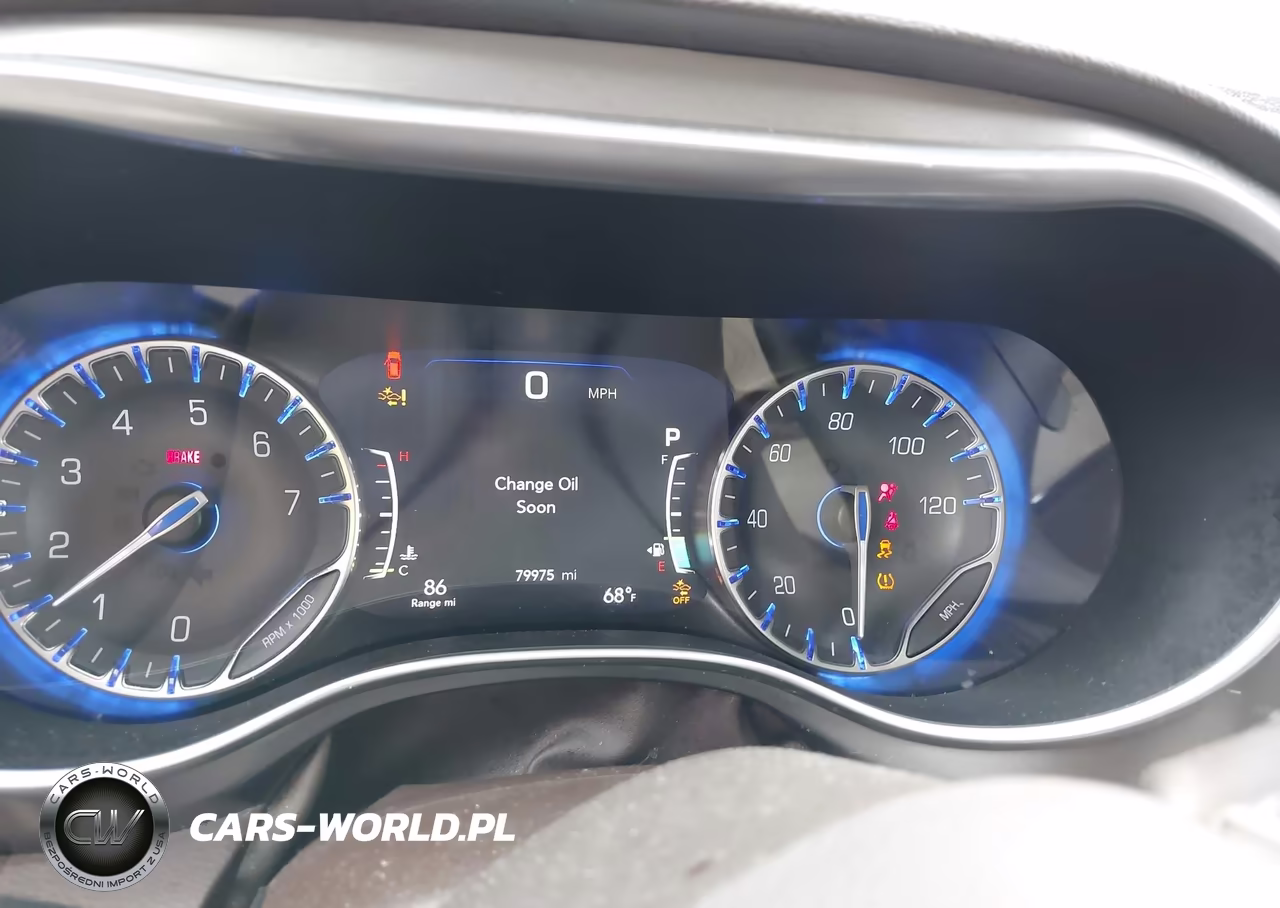 2018 Chrysler Pacifica Touring L Plus VIN:2C4RC1EG8JR352180 - 7