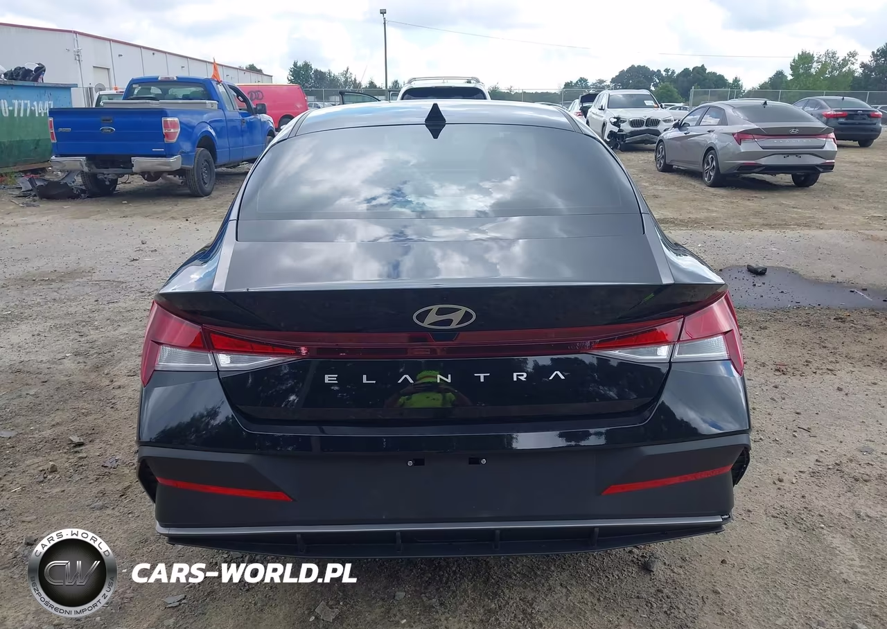 2025 Hyundai Elantra Se VIN:KMHLL4DG7SU019333 - 17