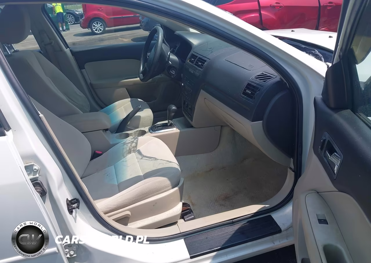 2009 Ford Fusion S VIN:3FAHP06Z79R130168 - 5