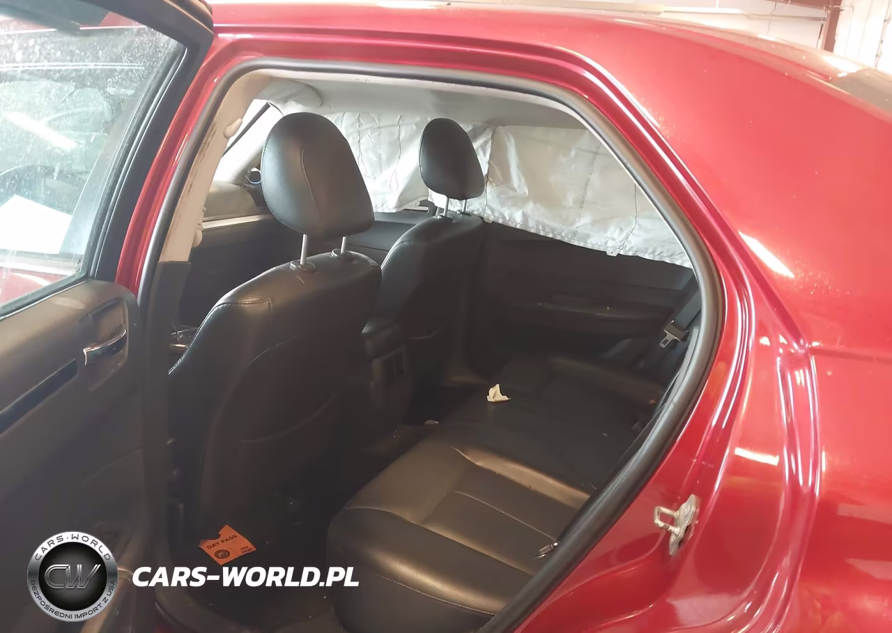 2010 Chrysler 300 Touring-Signature Series-Executive Series VIN:2C3CA5CV2AH112525 - 8