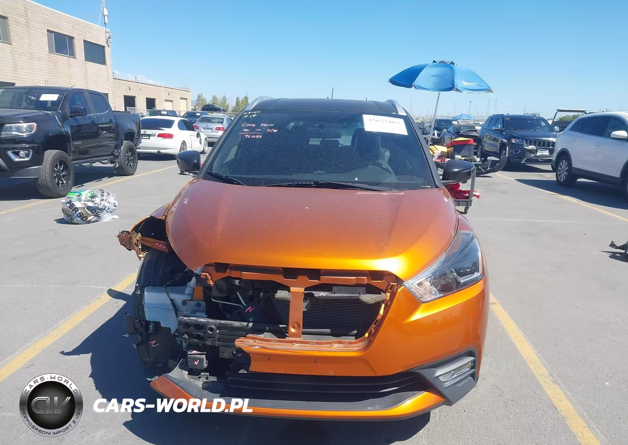 2018 Nissan Kicks Sr VIN:3N1CP5CU4JL506328 - 12