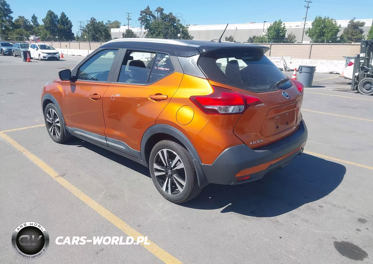 2018 Nissan Kicks Sr VIN:3N1CP5CU4JL506328 - 3