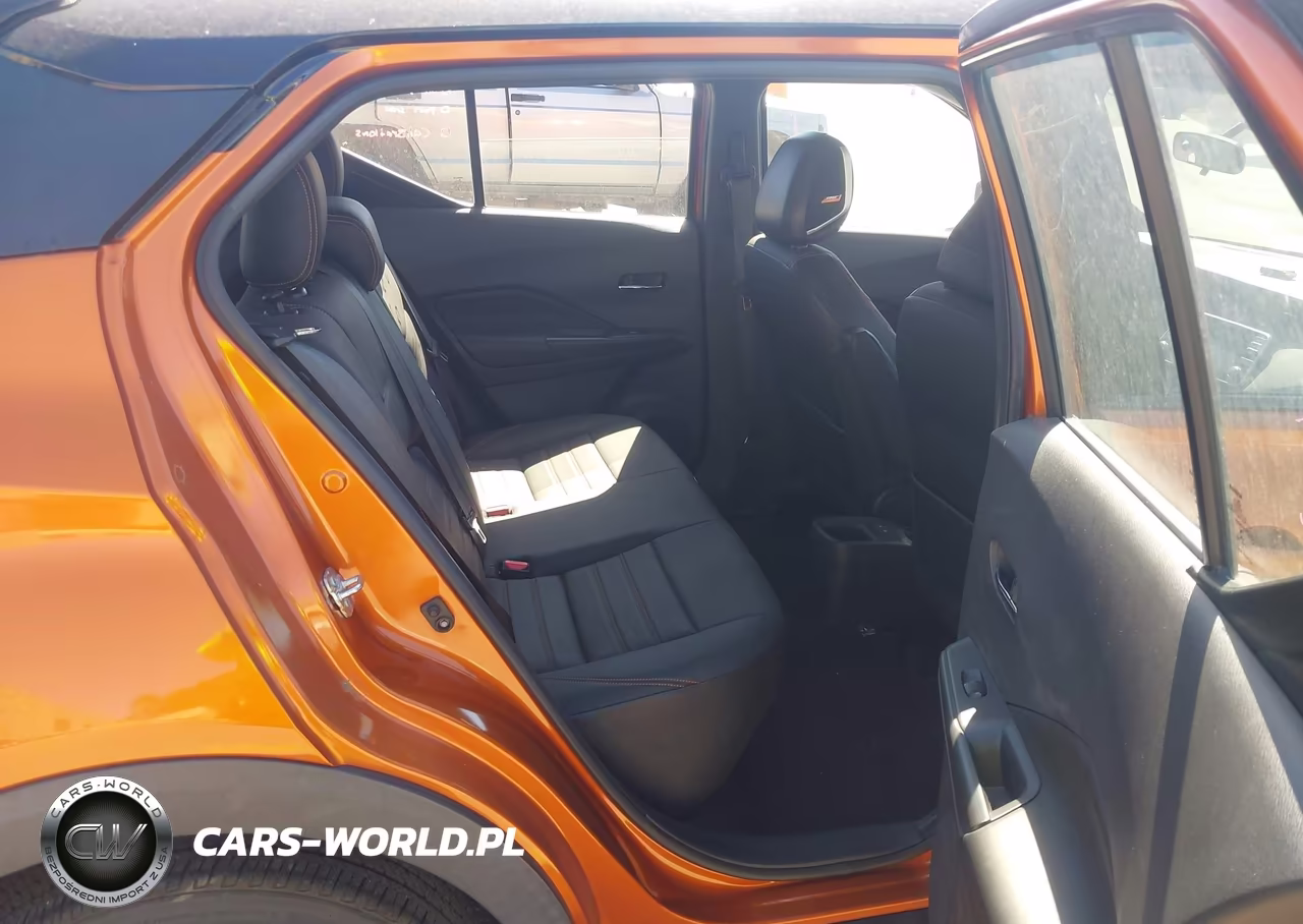 2018 Nissan Kicks Sr VIN:3N1CP5CU4JL506328 - 8
