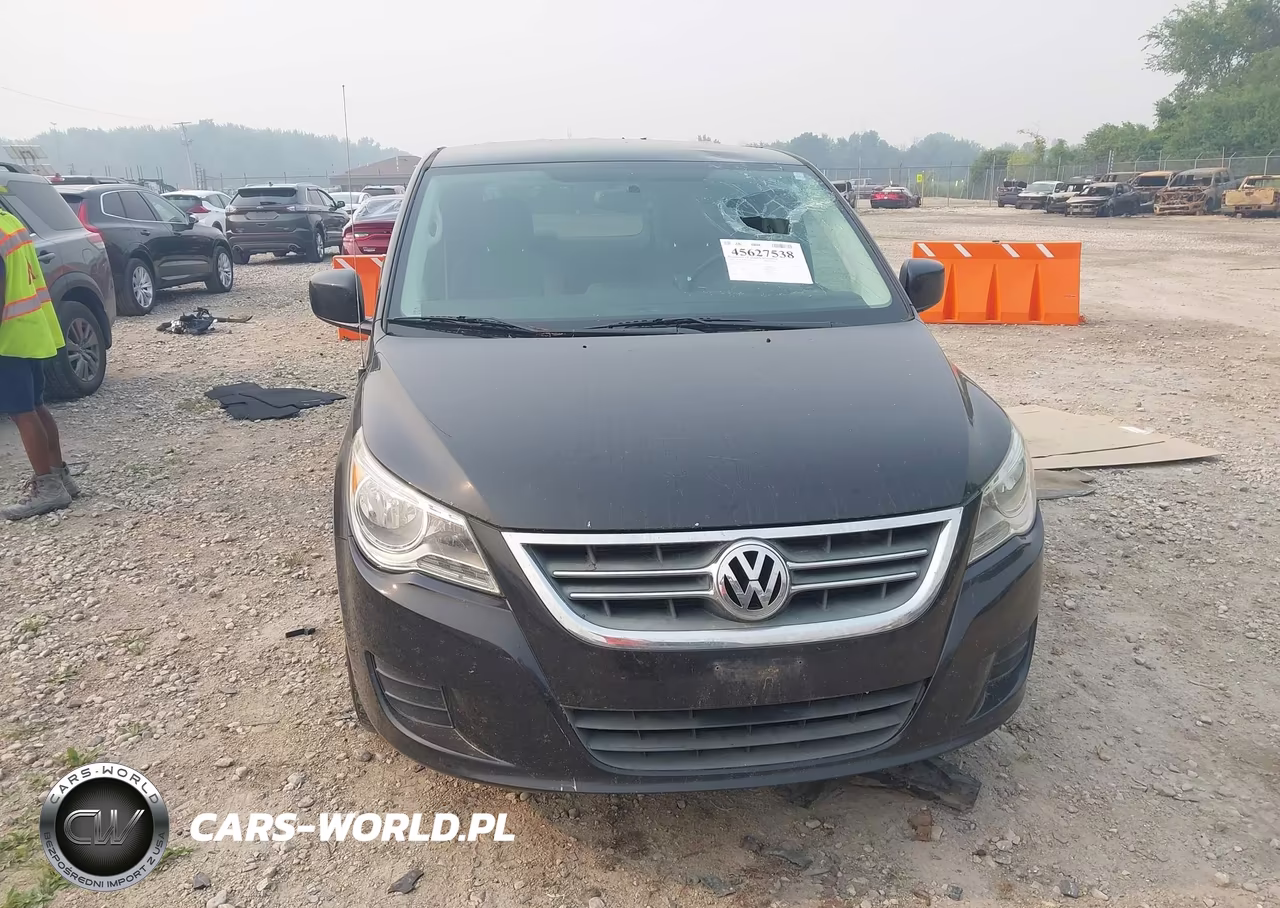 2010 Volkswagen Routan Se VIN:2V4RW3D11AR424407 - 12