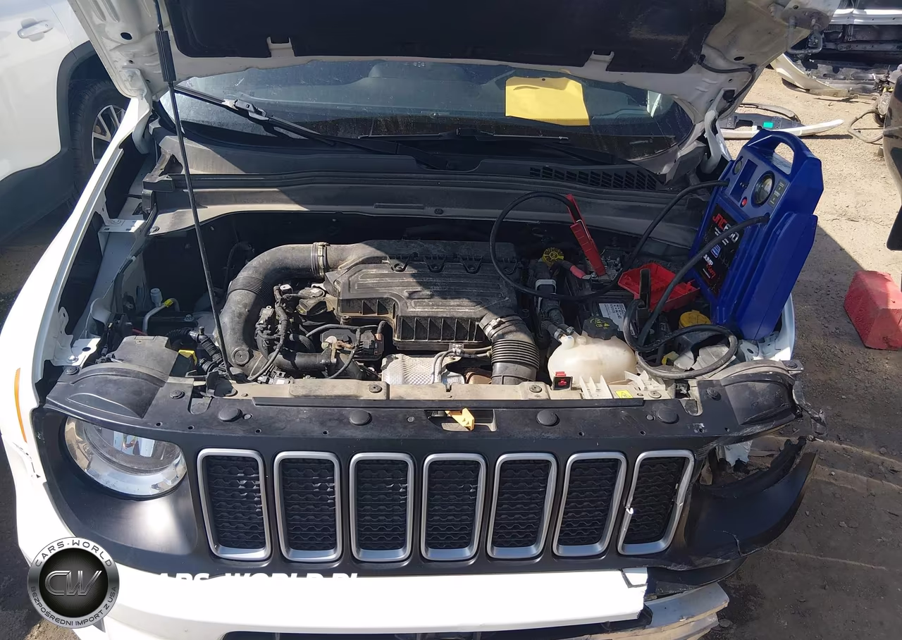 2023 Jeep Renegade Latitude 4X4 VIN:ZACNJDB17PPP34183 - 10