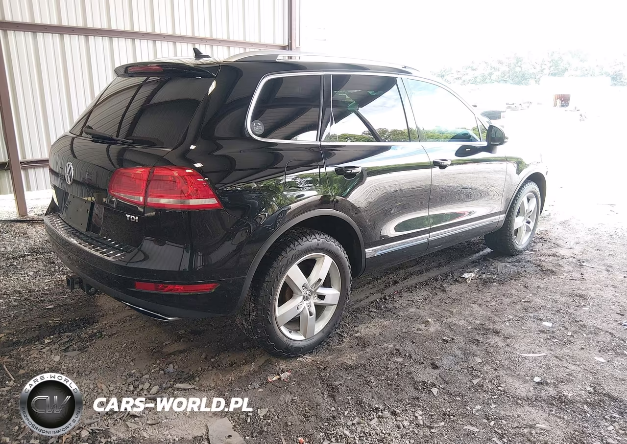 2012 Volkswagen Touareg Tdi Lux VIN:WVGEK9BP4CD012126 - 4