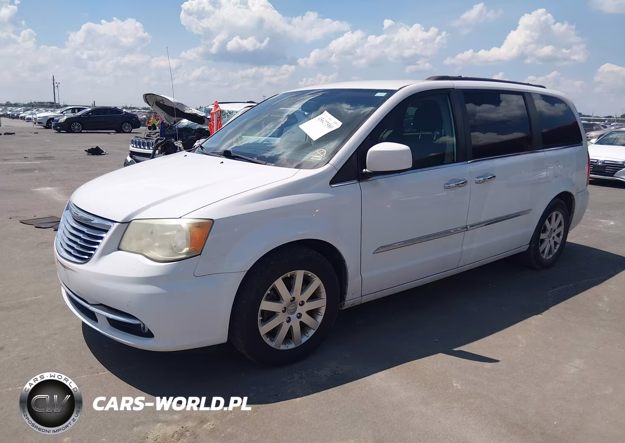 2013 Chrysler Town & Country Touring VIN:2C4RC1BG2DR815147 - 2