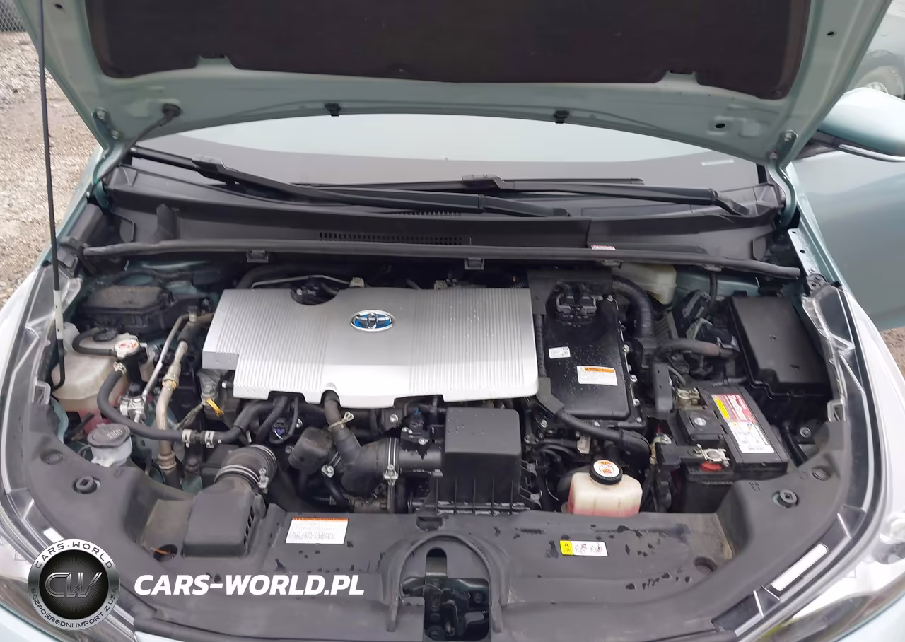 2021 Toyota Prius L Eco VIN:JTDKAMFU7M3151526 - 10