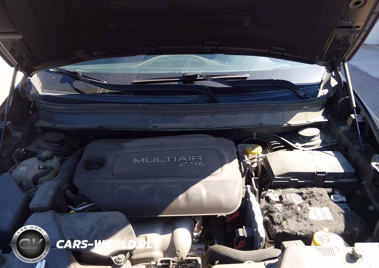 2018 Jeep Cherokee Latitude 4X4 VIN:1C4PJMCB7JD559264 - 10