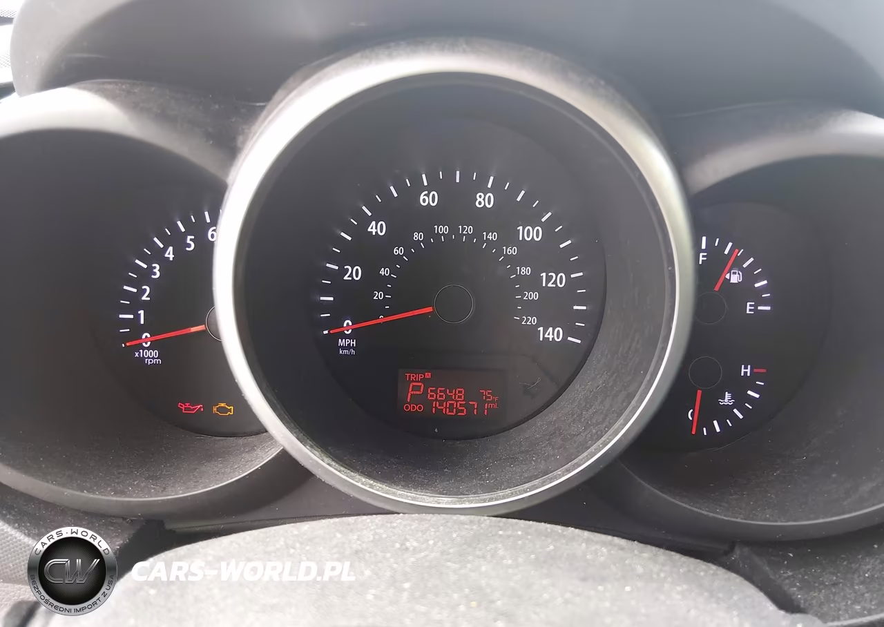 2013 Kia Soul + VIN:KNDJT2A69D7588343 - 7