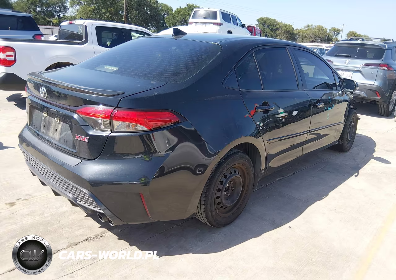 2020 Toyota Corolla Xse VIN:JTDT4RCE6LJ042619 - 4