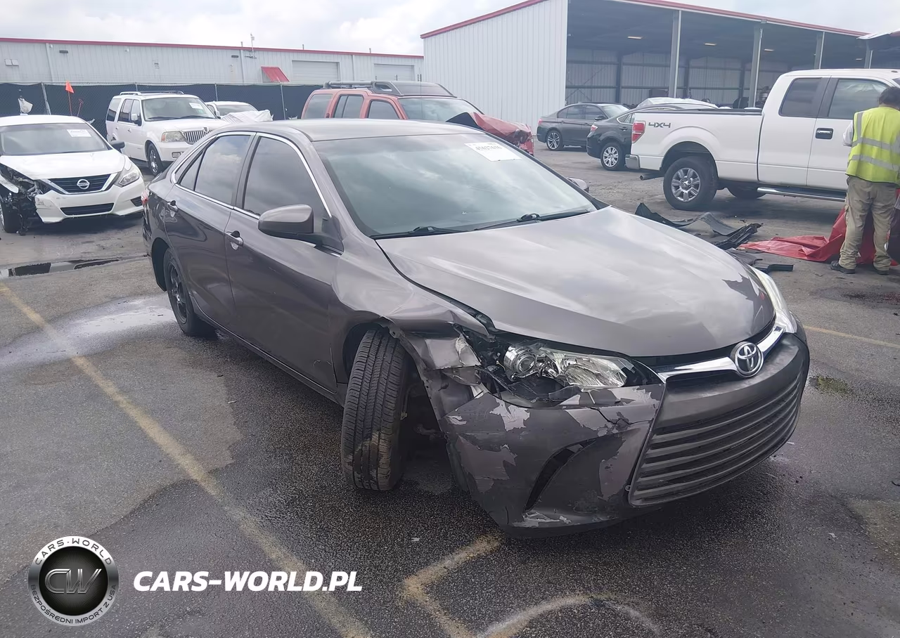2016 Toyota Camry Le