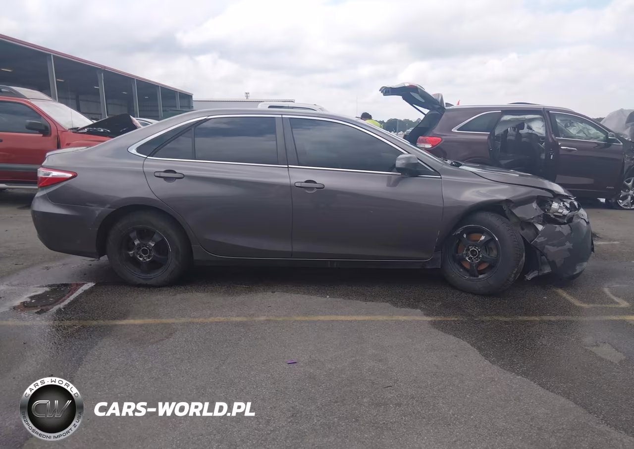 2016 Toyota Camry Le VIN:4T1BF1FK8GU152175 - 13