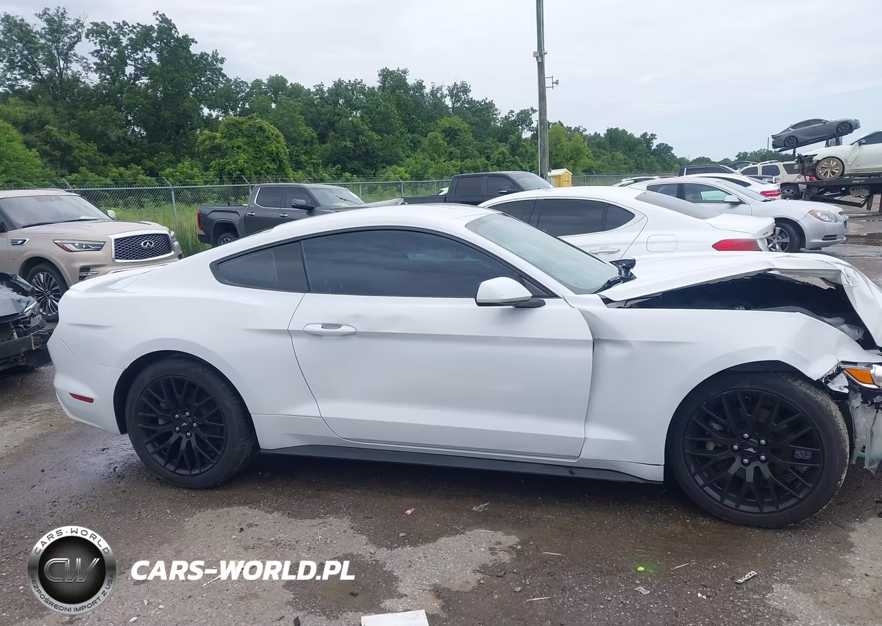 2016 Ford Mustang V6 VIN:1FA6P8AM6G5296098 - 13