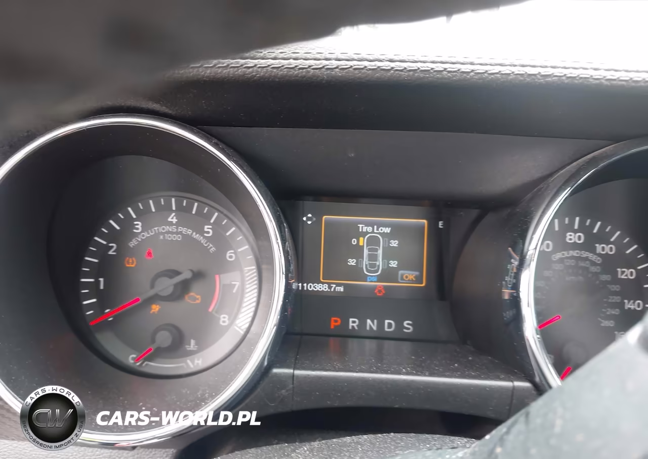 2016 Ford Mustang V6 VIN:1FA6P8AM6G5296098 - 7
