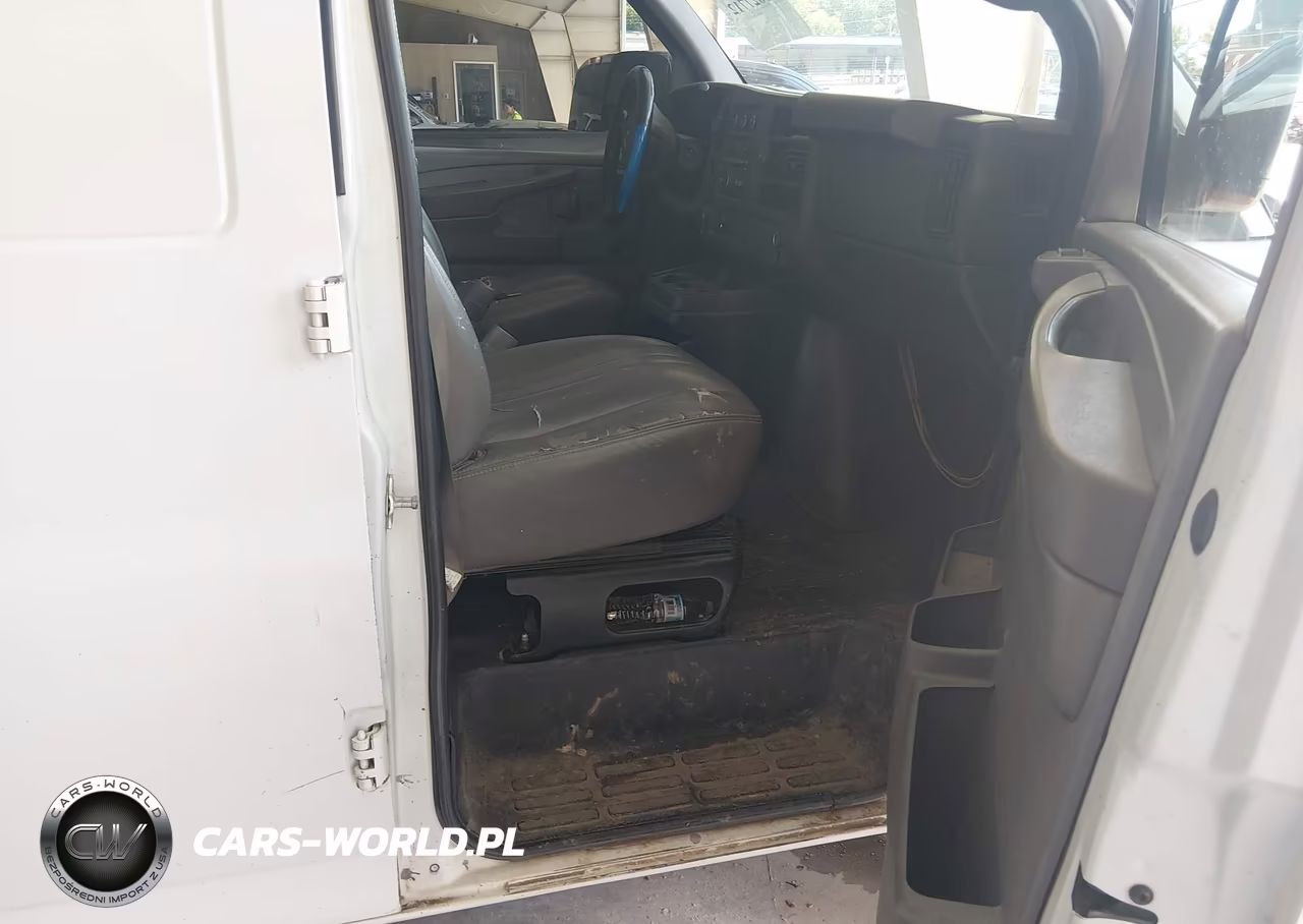 2010 GMC Savana 2500 Work Van VIN:1GTZGGBA3A1181253 - 5