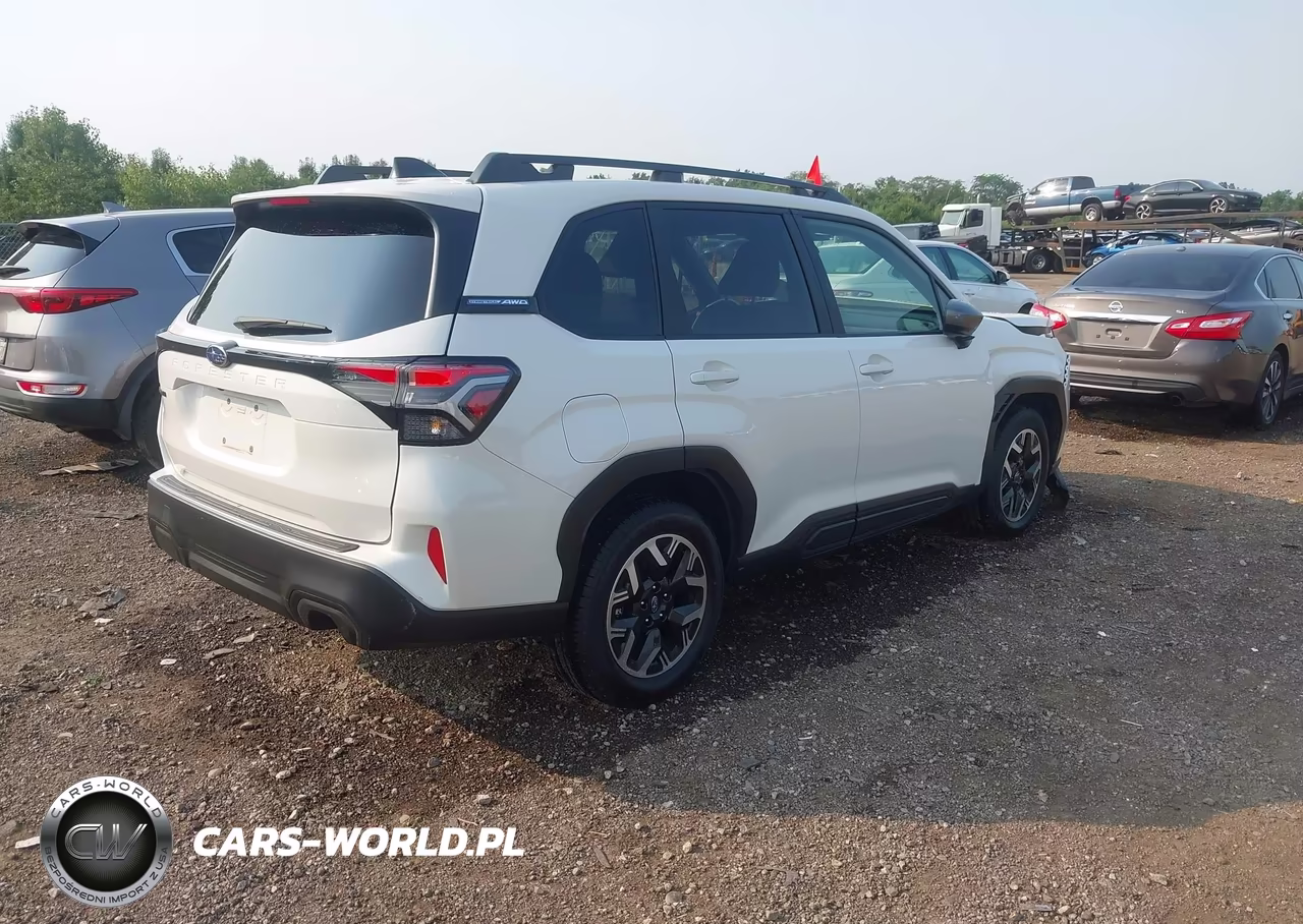 2025 Subaru Forester Premium VIN:JF2SLDDCXSH425498 - 4