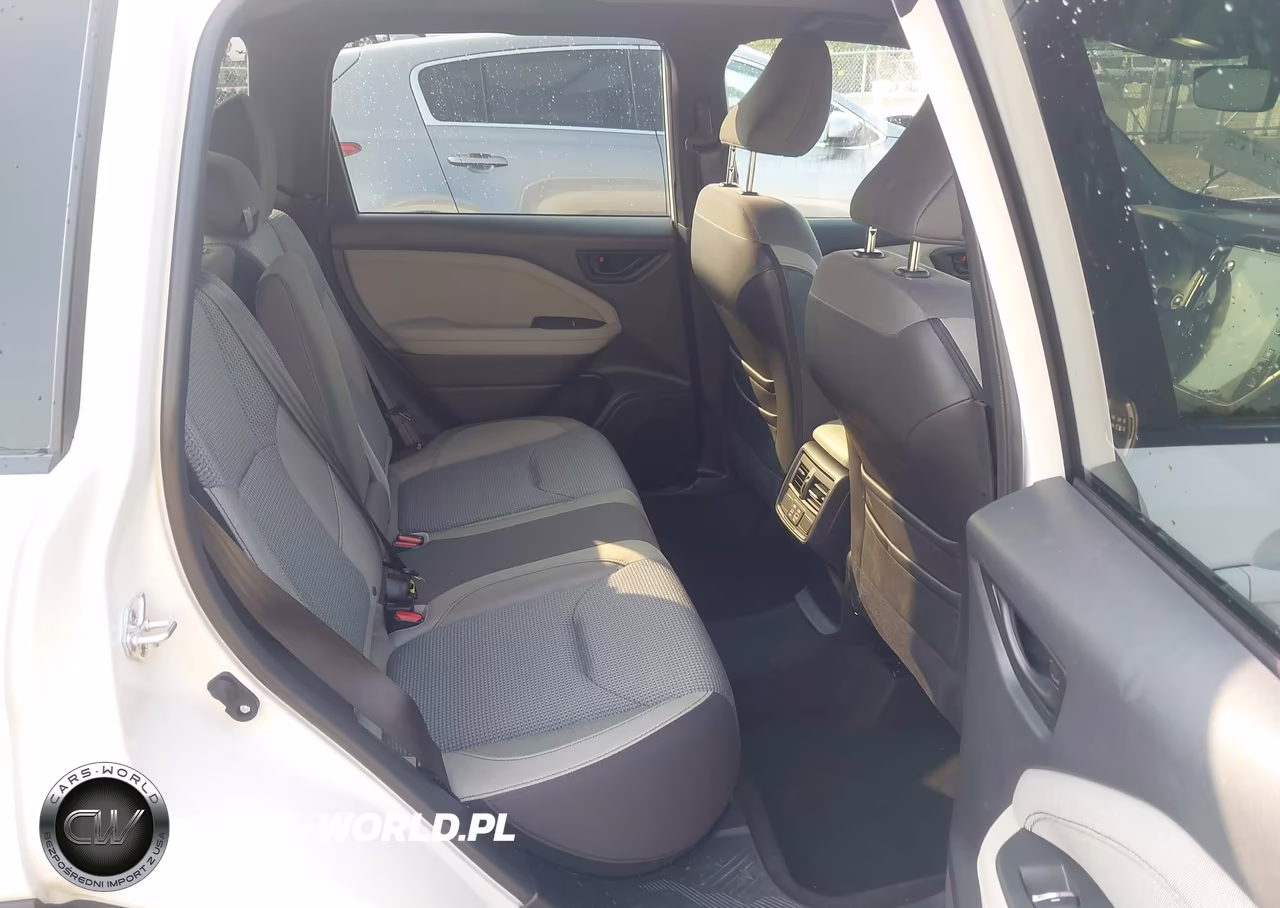 2025 Subaru Forester Premium VIN:JF2SLDDCXSH425498 - 8