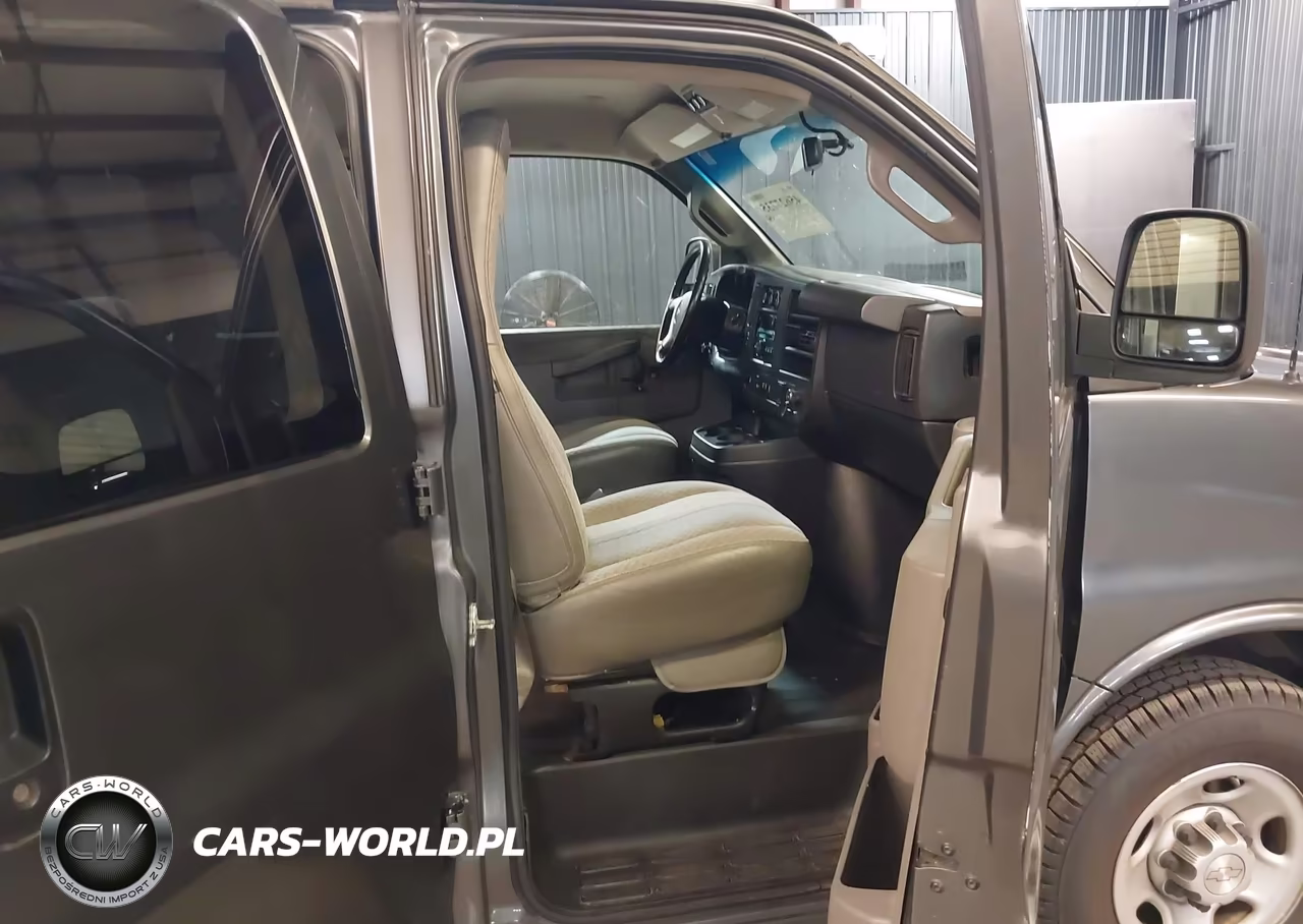 2017 Chevrolet Express 2500 Ls VIN:1GAWGEFF1H1243605 - 5