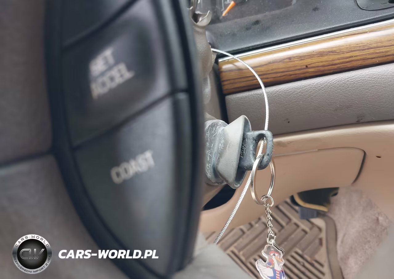 1997 Ford Crown Victoria VIN:2FALP73W3VX109665 - 11