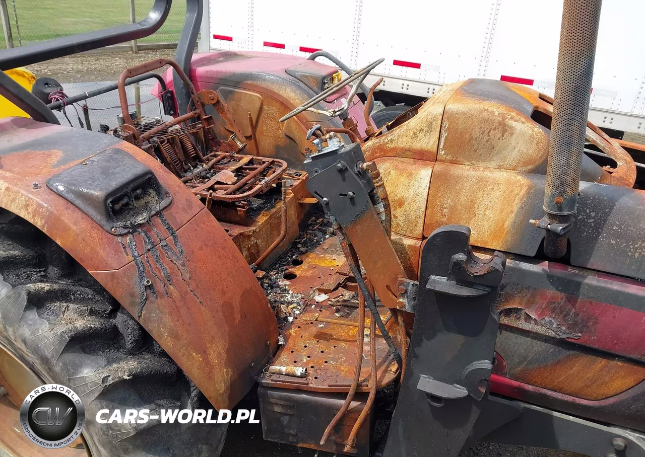 2005 Mahindra 6520 Tractor VIN:00000000000000003 - 6