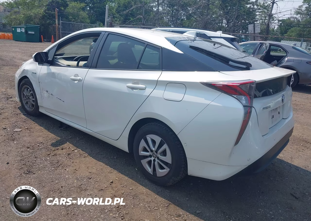 2018 Toyota Prius Four VIN:JTDKARFU4J3057483 - 3