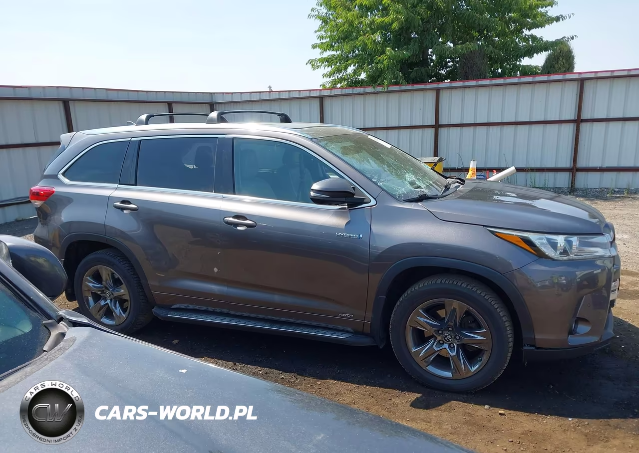 2018 Toyota Highlander Hybrid Limited Platinum VIN:5TDDGRFHXJS041894 - 13