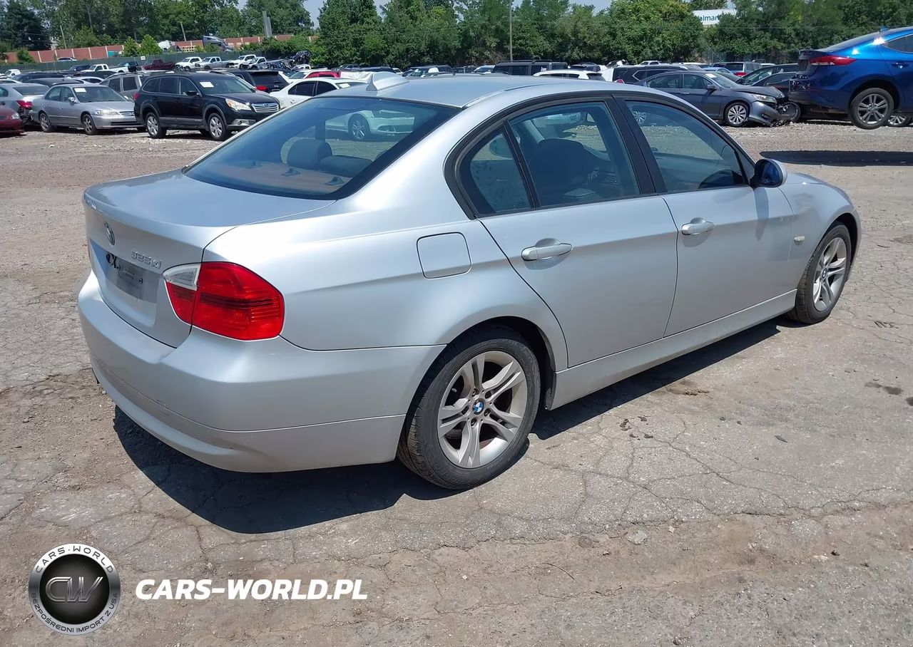 2008 BMW 328Xi VIN:WBAVC93518K045020 - 4