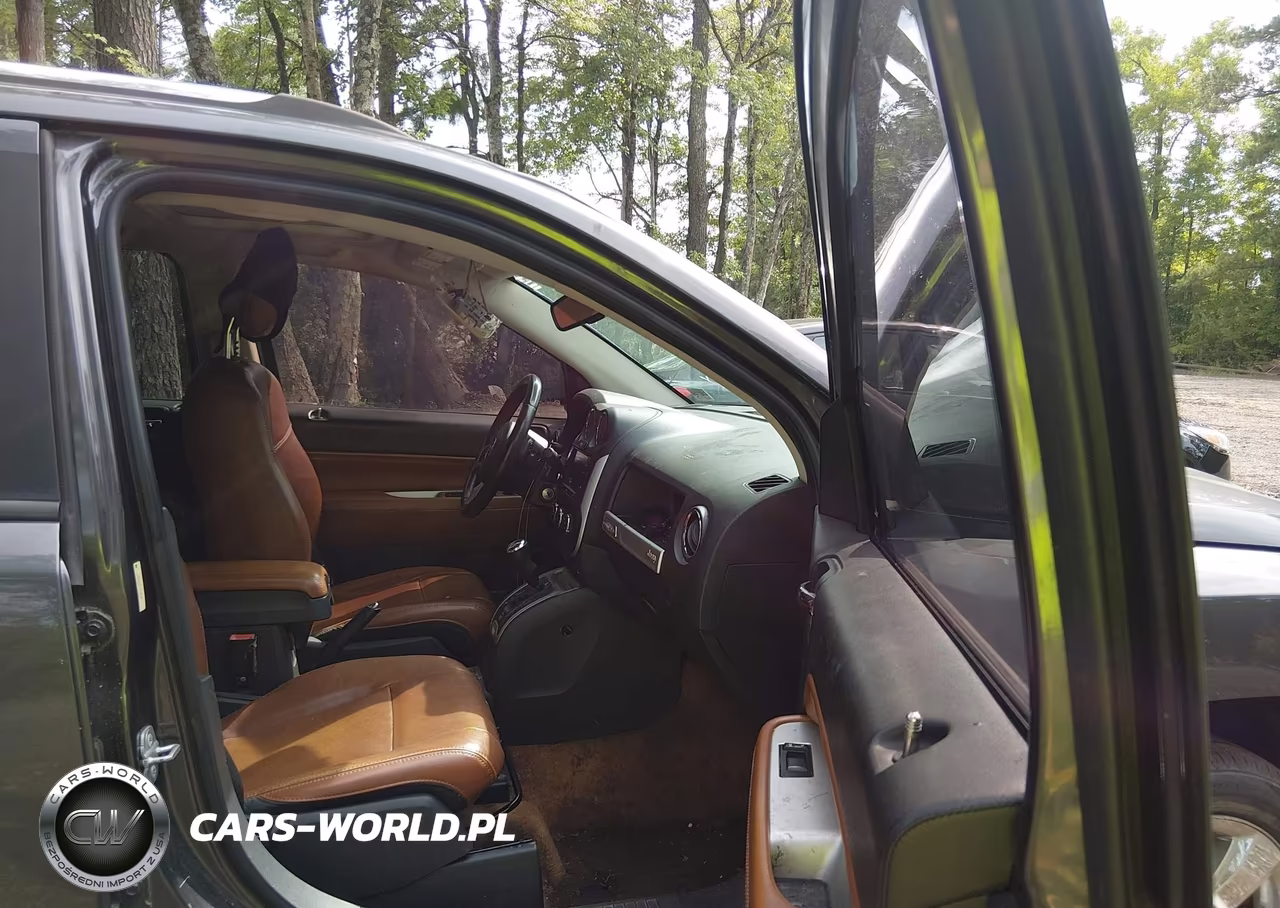 2014 Jeep Compass Limited VIN:1C4NJCCB7ED737536 - 5