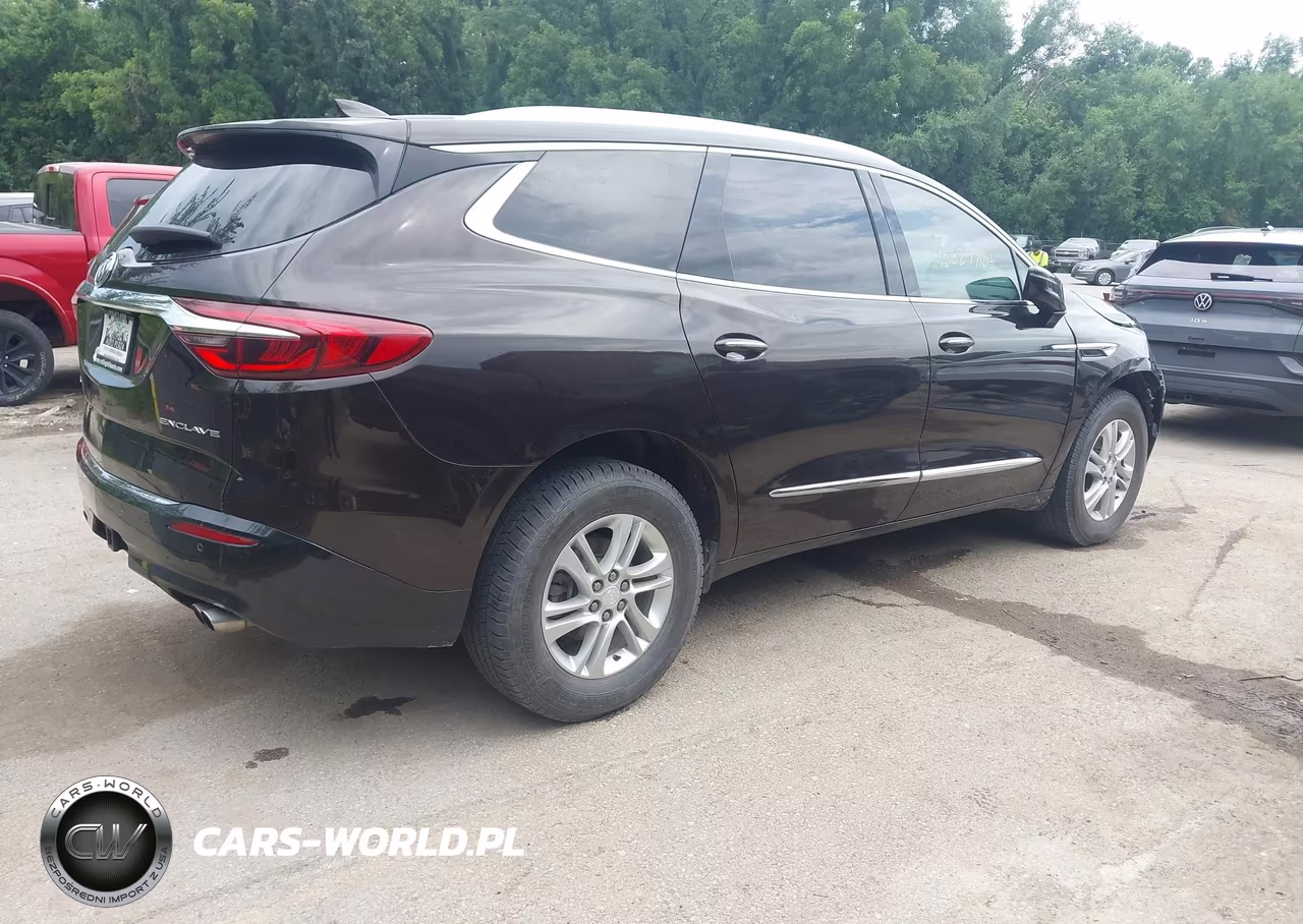 2018 Buick Enclave Essence VIN:5GAERBKW2JJ163044 - 4