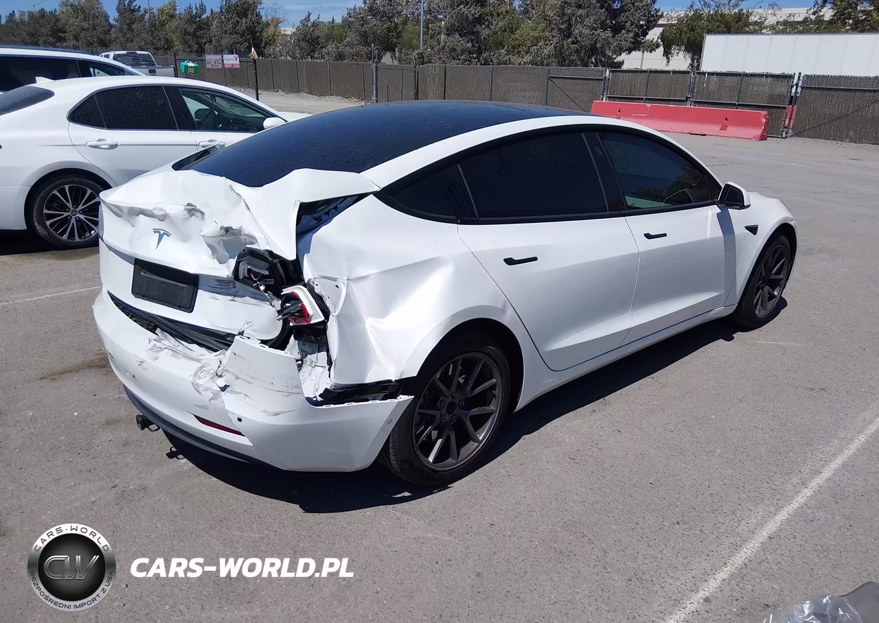 2021 Tesla Model 3 Standard Range Plus Rear-Wheel Drive VIN:5YJ3E1EA2MF018593 - 4