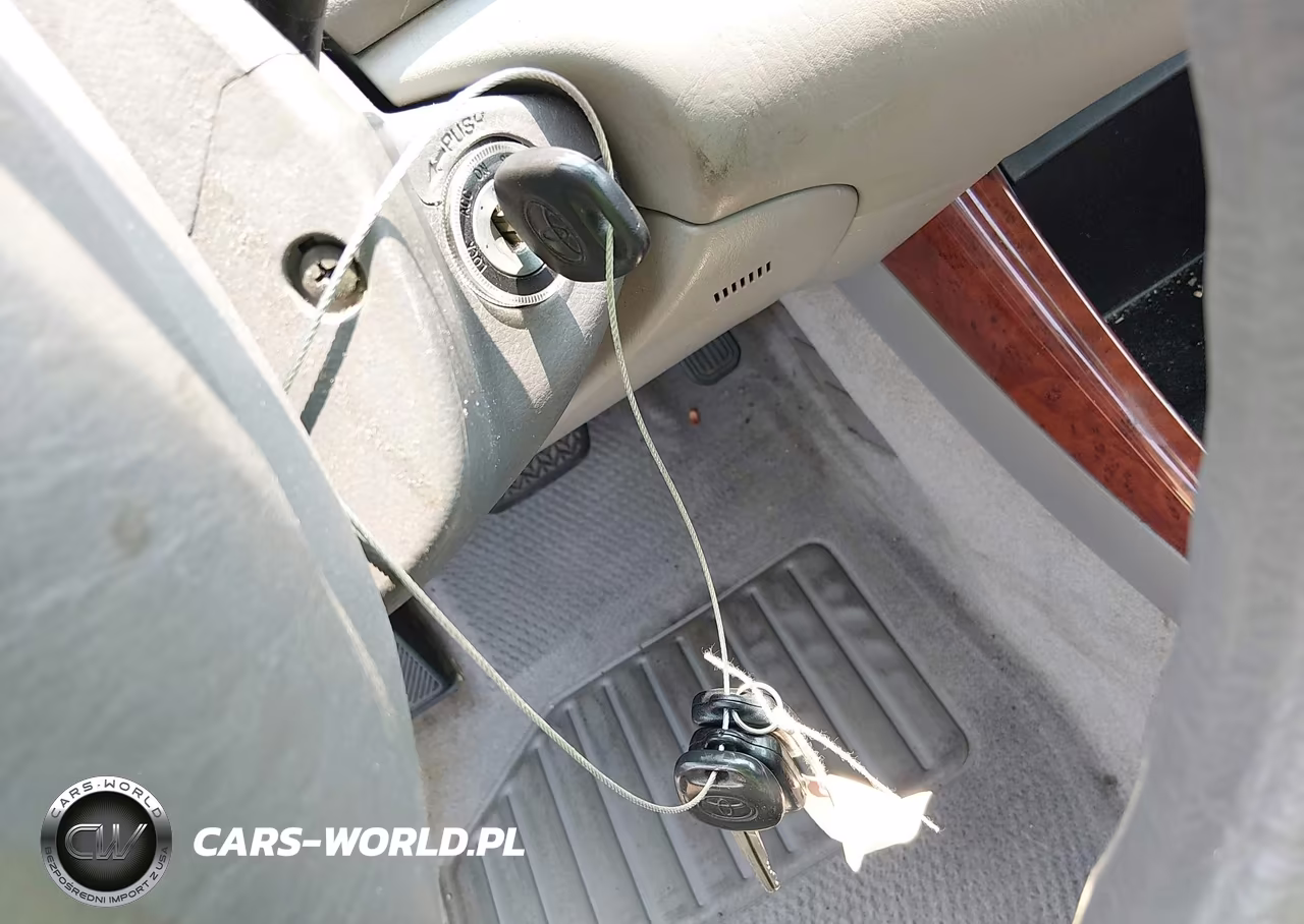 2003 Toyota Camry Xle VIN:4T1BE32K43U260484 - 11