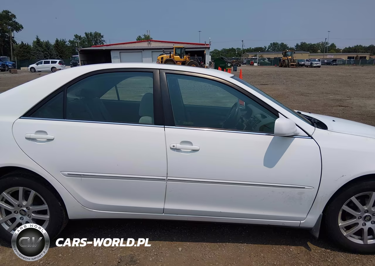 2003 Toyota Camry Xle VIN:4T1BE32K43U260484 - 14