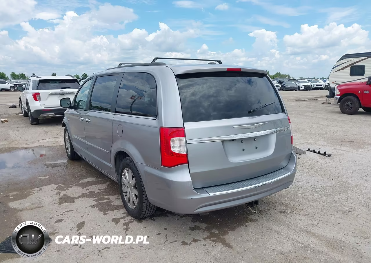 2015 Chrysler Town & Country Touring VIN:2C4RC1BG5FR662038 - 3