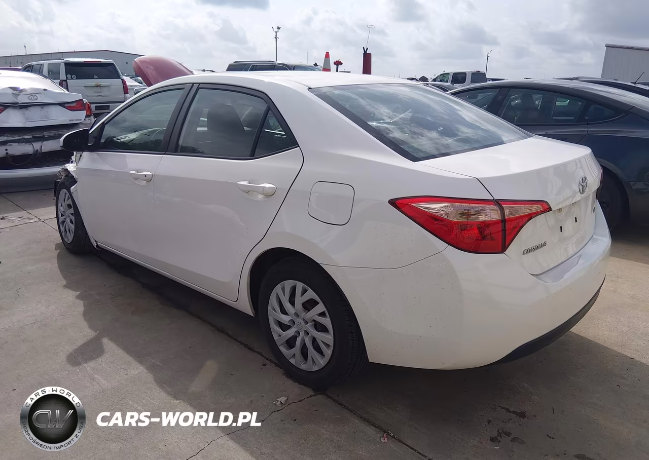 2019 Toyota Corolla Le VIN:5YFBURHE7KP884092 - 3