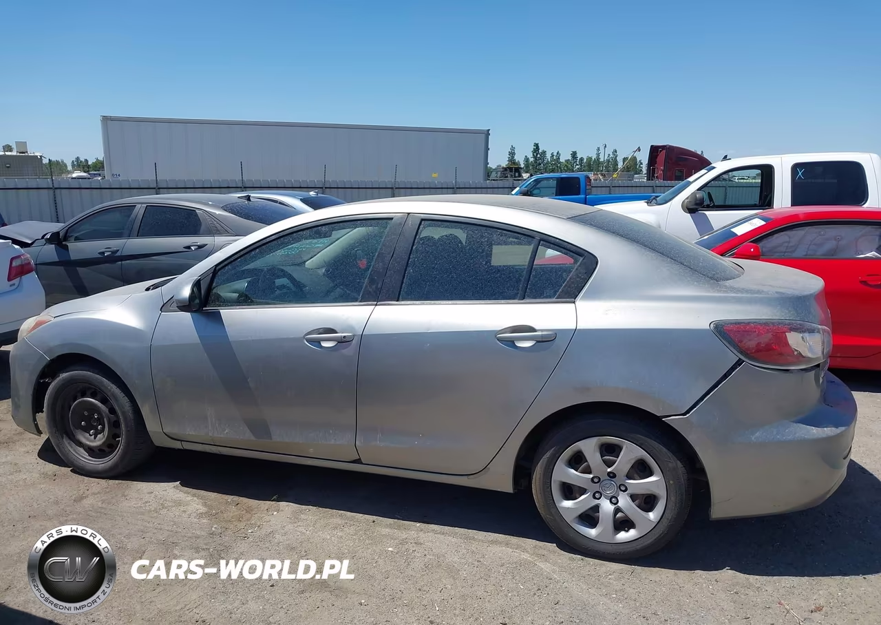 2012 Mazda Mazda3 I Sport VIN:JM1BL1UF8C1580147 - 15