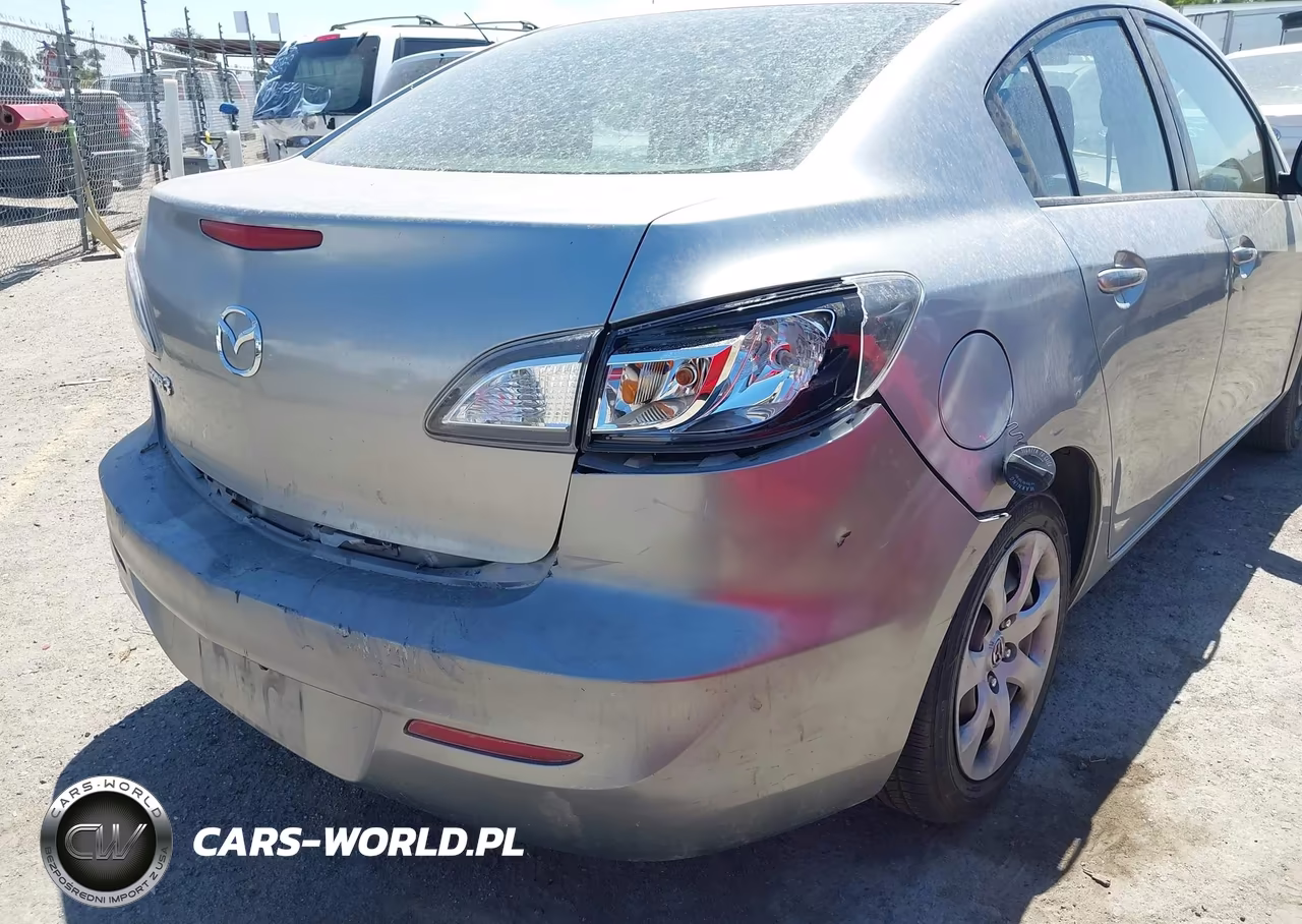2012 Mazda Mazda3 I Sport VIN:JM1BL1UF8C1580147 - 6