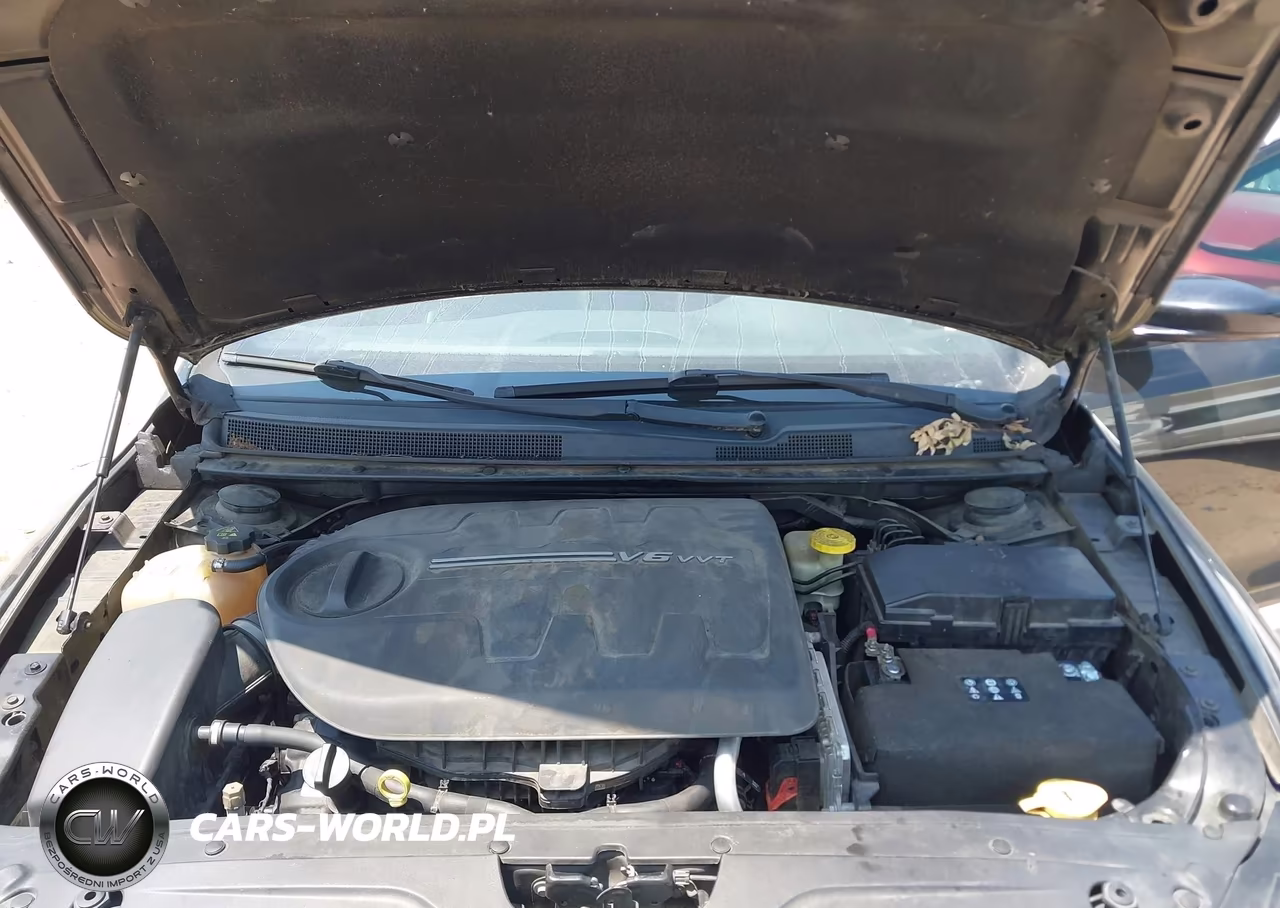2015 Chrysler 200 S VIN:1C3CCCBG2FN686509 - 10