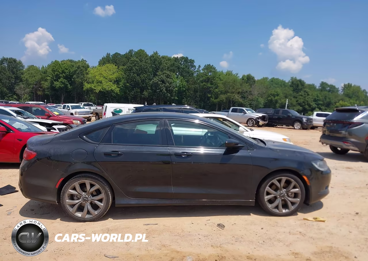 2015 Chrysler 200 S VIN:1C3CCCBG2FN686509 - 13