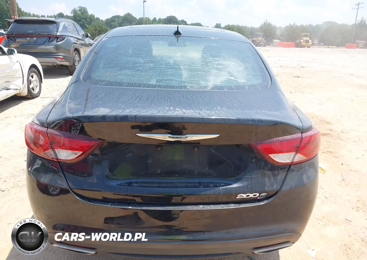 2015 Chrysler 200 S VIN:1C3CCCBG2FN686509 - 16