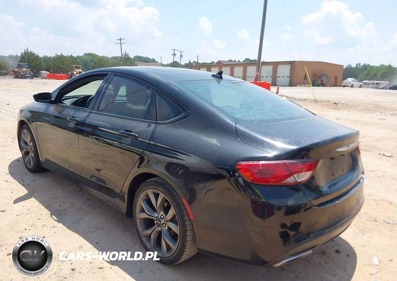 2015 Chrysler 200 S VIN:1C3CCCBG2FN686509 - 3