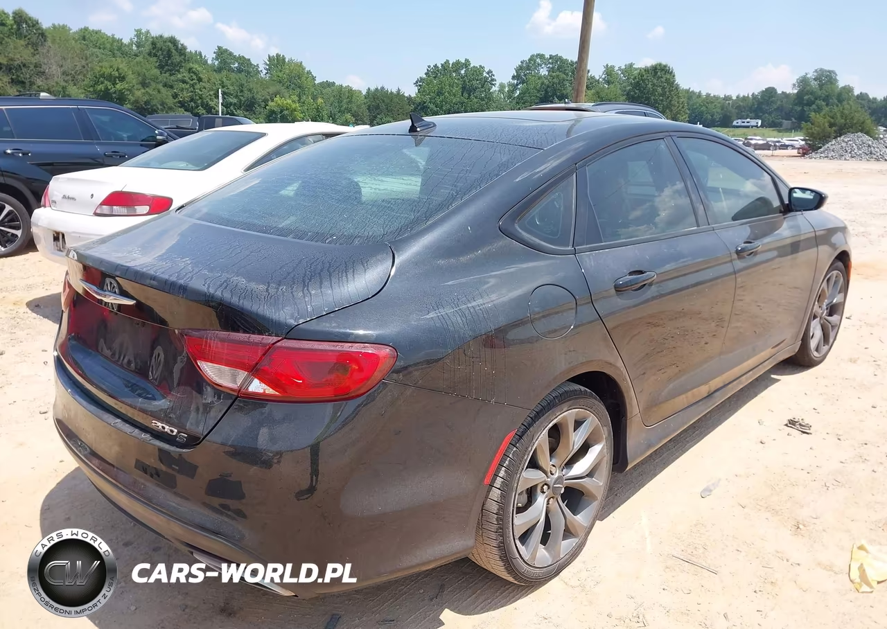 2015 Chrysler 200 S VIN:1C3CCCBG2FN686509 - 4